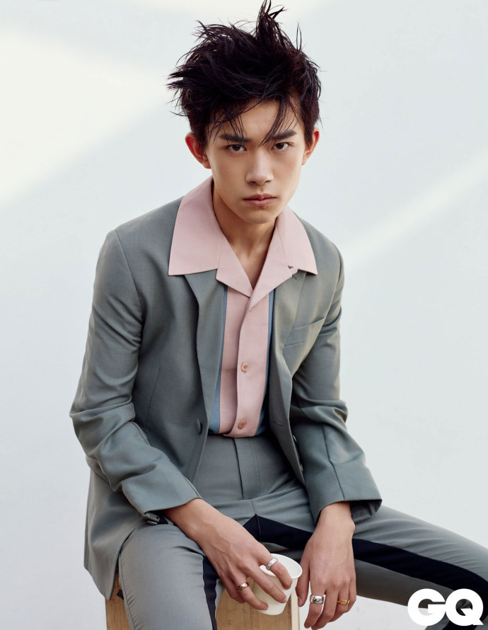 迪丽热巴易烊千玺阿迪达斯neo广告,易烊千玺neo2019