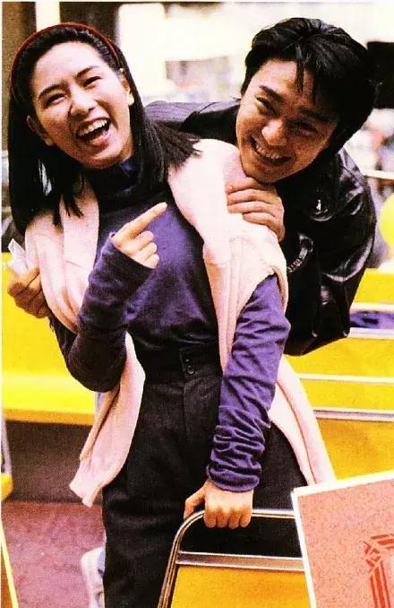 周星驰61岁就算60岁吗,58岁的周星驰至今仍孤身一人