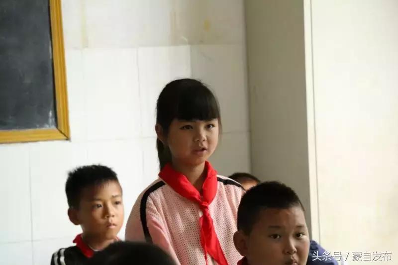 这两个女孩……万万没想到啊！