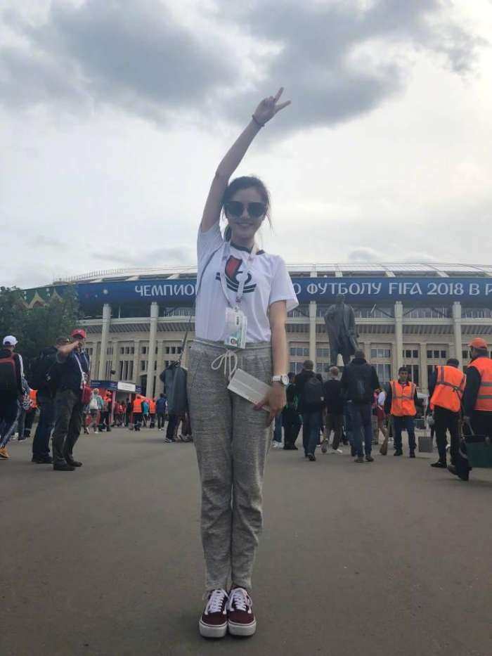 央视主持人马凡舒写真,世界杯马凡舒和她的搭档