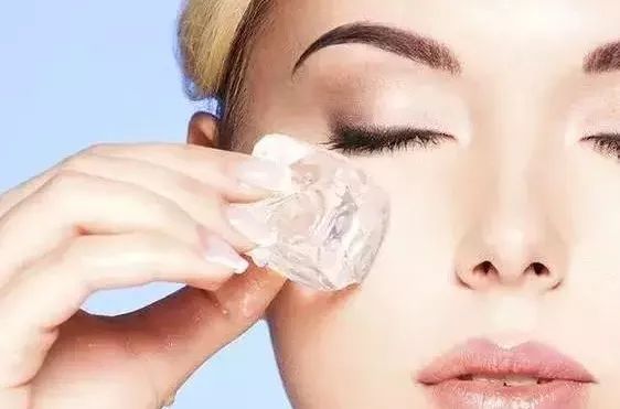 黑眼圈眼袋怎么治,黑眼圈眼袋很重多久能自行改善