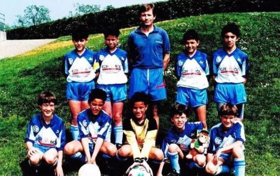 当世界杯遇到董宇辉,当世界杯遇到中国队