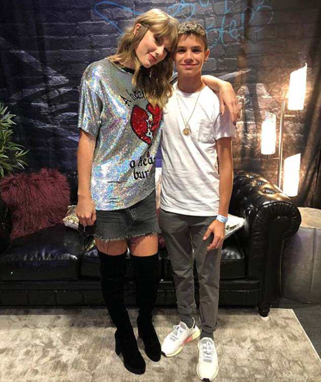 小霉霉泰勒斯威夫特,霉霉泰勒斯威夫特欢迎来到纽约