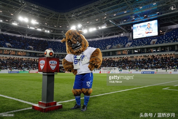 这座俄罗斯球场，建在全德意志的伤心之地