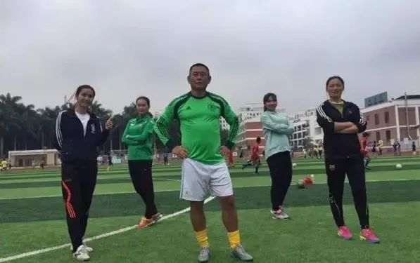 中国足球被骂的球员合集,盘点中国足球被骂