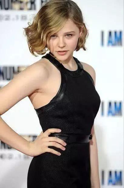 胯宽腰粗适合怎么穿,肩宽胯宽骨架大的女生怎样穿衣