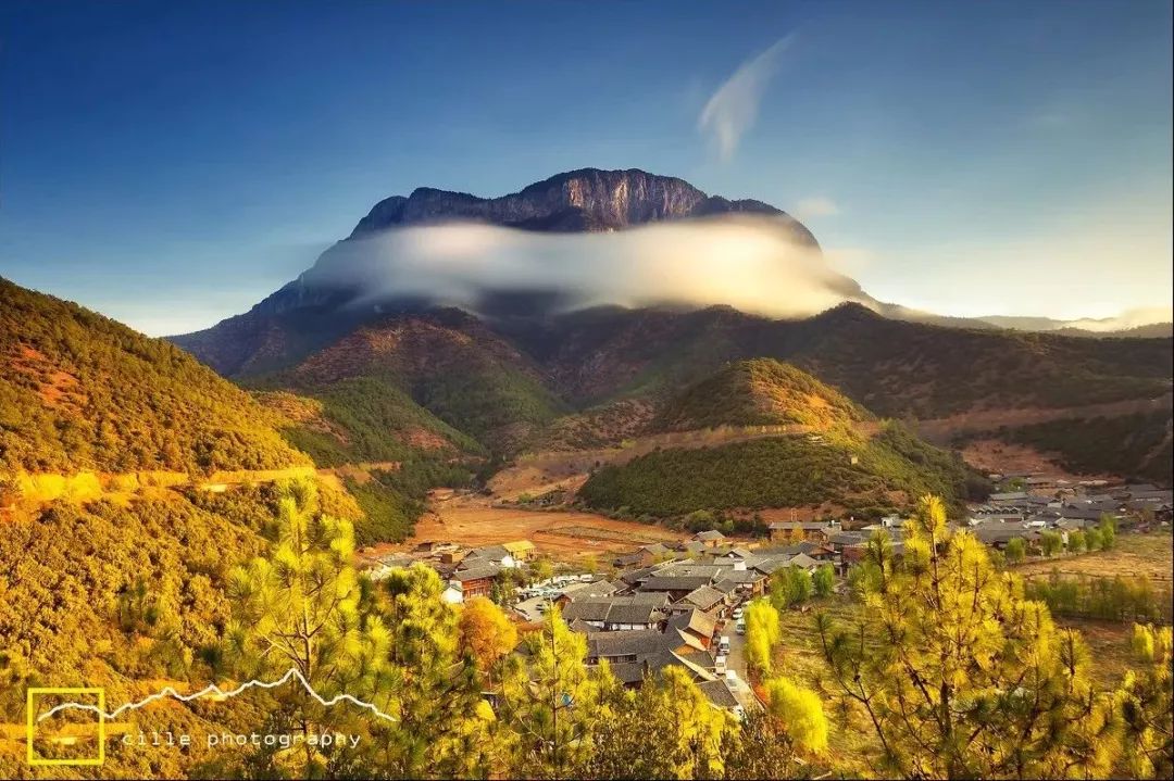 驻足眼前美景,泸沽湖的静谧之美