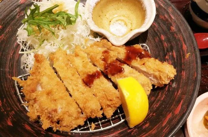 我愿意把夏天长胖的份额，统统留给日式猪排！