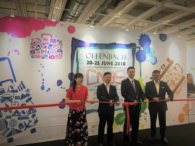 “女王之选”、自称重、指纹防盗……中国品牌箱包凭啥让欧洲点赞