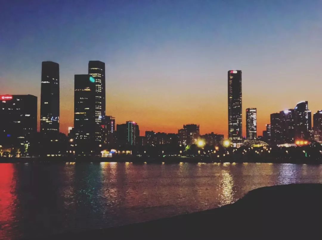 在深圳有一种生活叫前海,在深圳有一种生活叫蛇口