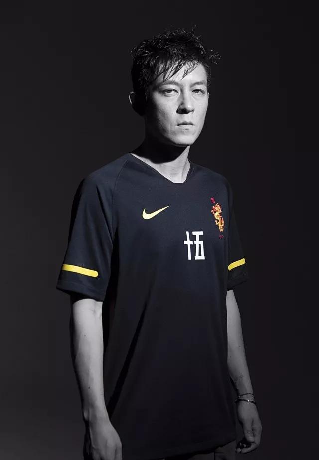 潮爆了的带货王？竟然是这支球队这款球衣？！