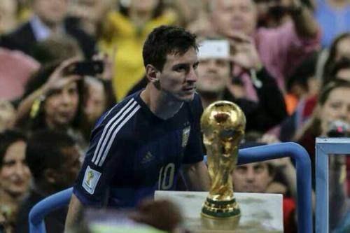 罗纳尔多和梅西马拉多纳谁厉害,贝利马拉多纳梅西谁更厉害