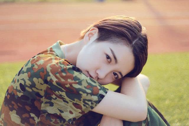 干工地的大学生有出路吗,为什么大学生干工地工资还这么低