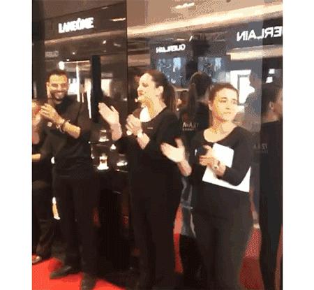 外国女的加油站视频,法国丝芙兰美女