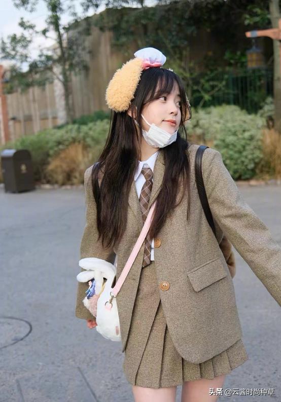 欧阳娜娜代言过的口红或唇膏,欧阳娜娜橘朵同款口红