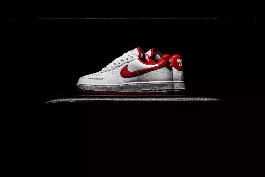 连鞋贩子都没能想到，这双鞋能成为CT16中「倒闭」的例外