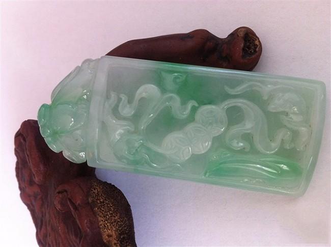 糯冰种翡翠什么样的好,冰糯种的翡翠是什么样的