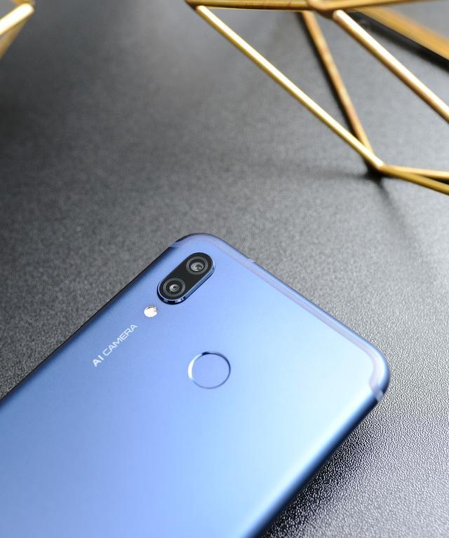 荣耀play深度评测,荣耀play6tpro评测视频