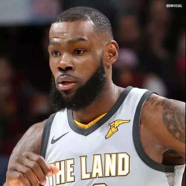 鐩樼偣nba鐞冩槦缁忓吀鎾炶劯鏃跺埢,鐪艰姳缂贡绡悆