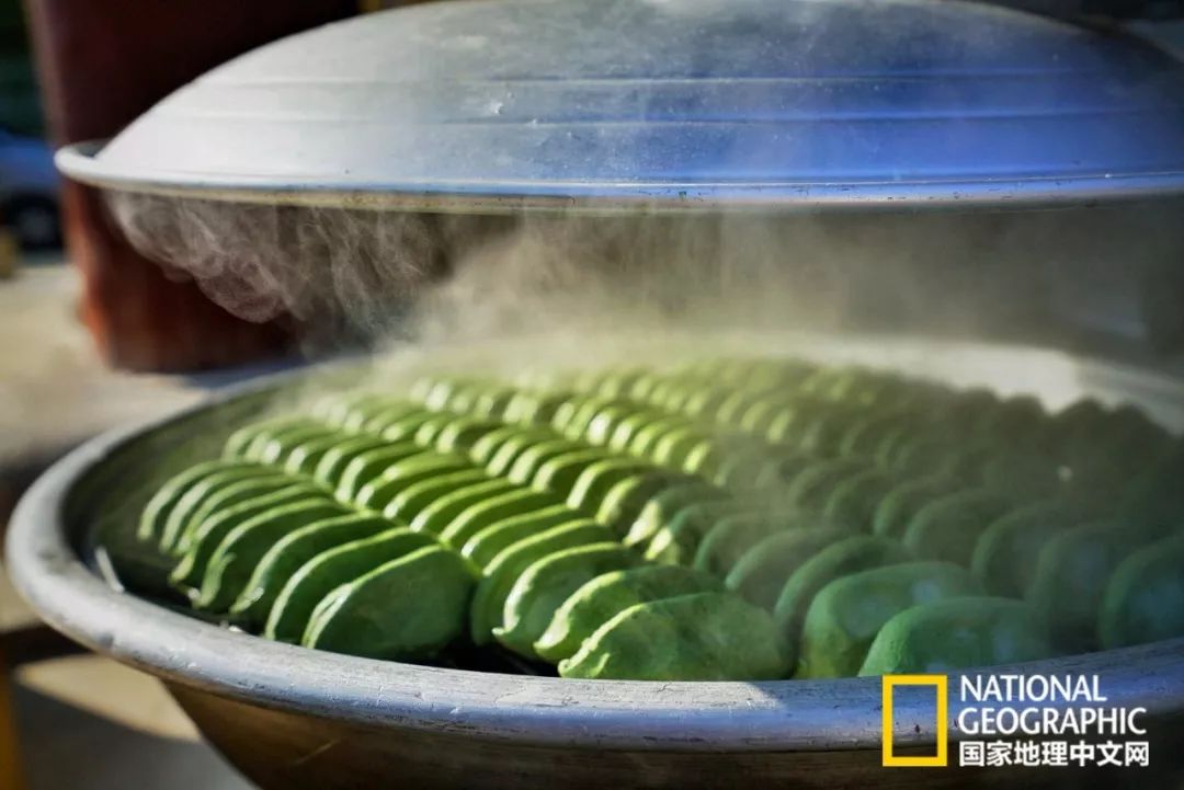 韩国足球的犯规艺术,韩国踢足球犯规现场