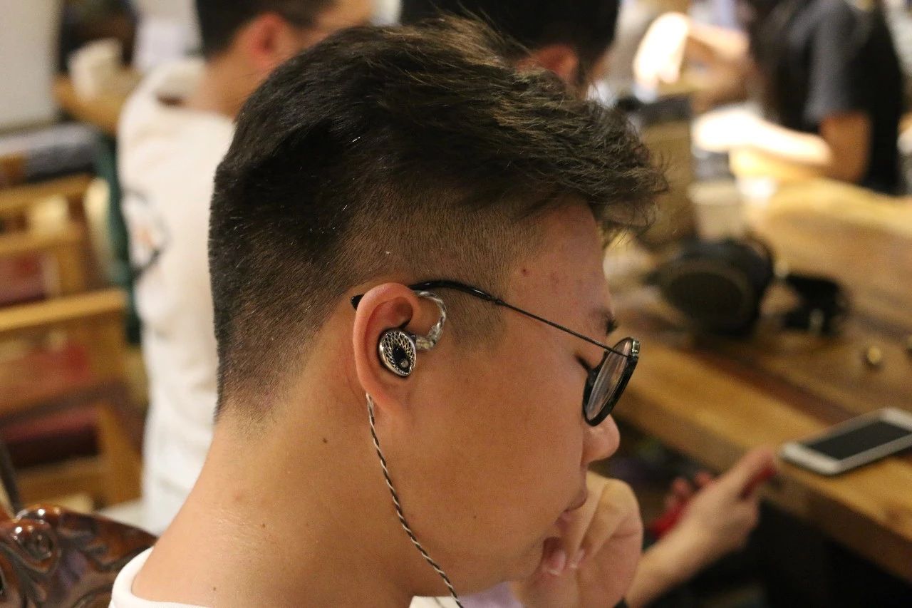 时隔两年多的聚会,时隔两年的聚会