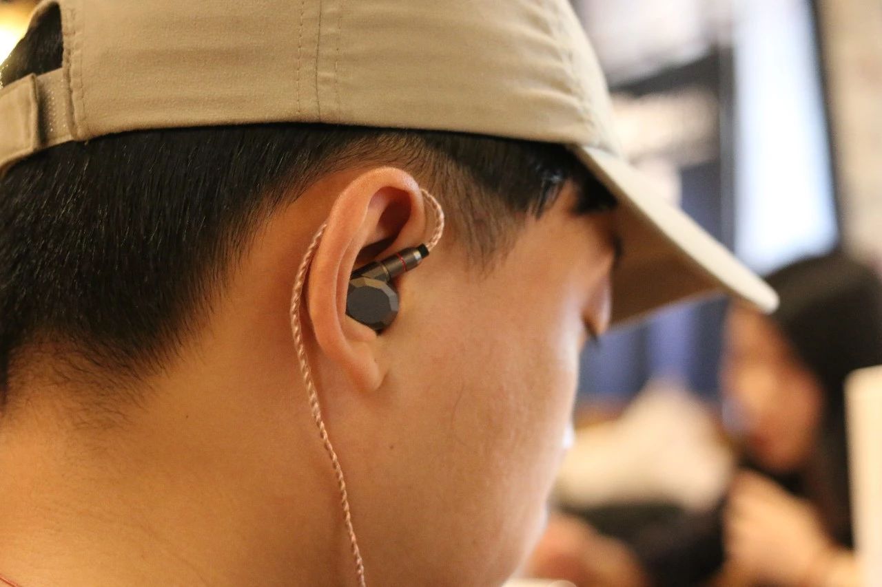 时隔两年多的聚会,时隔两年的聚会