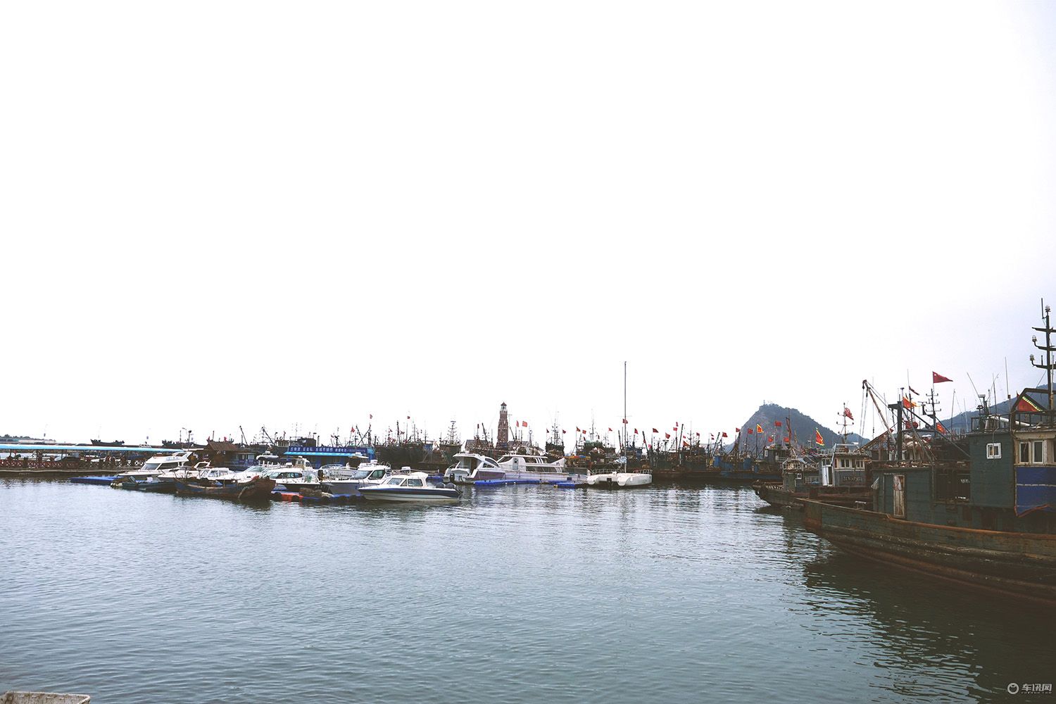 特斯拉modelx旅行,特斯拉modelx100d能跑多少公里