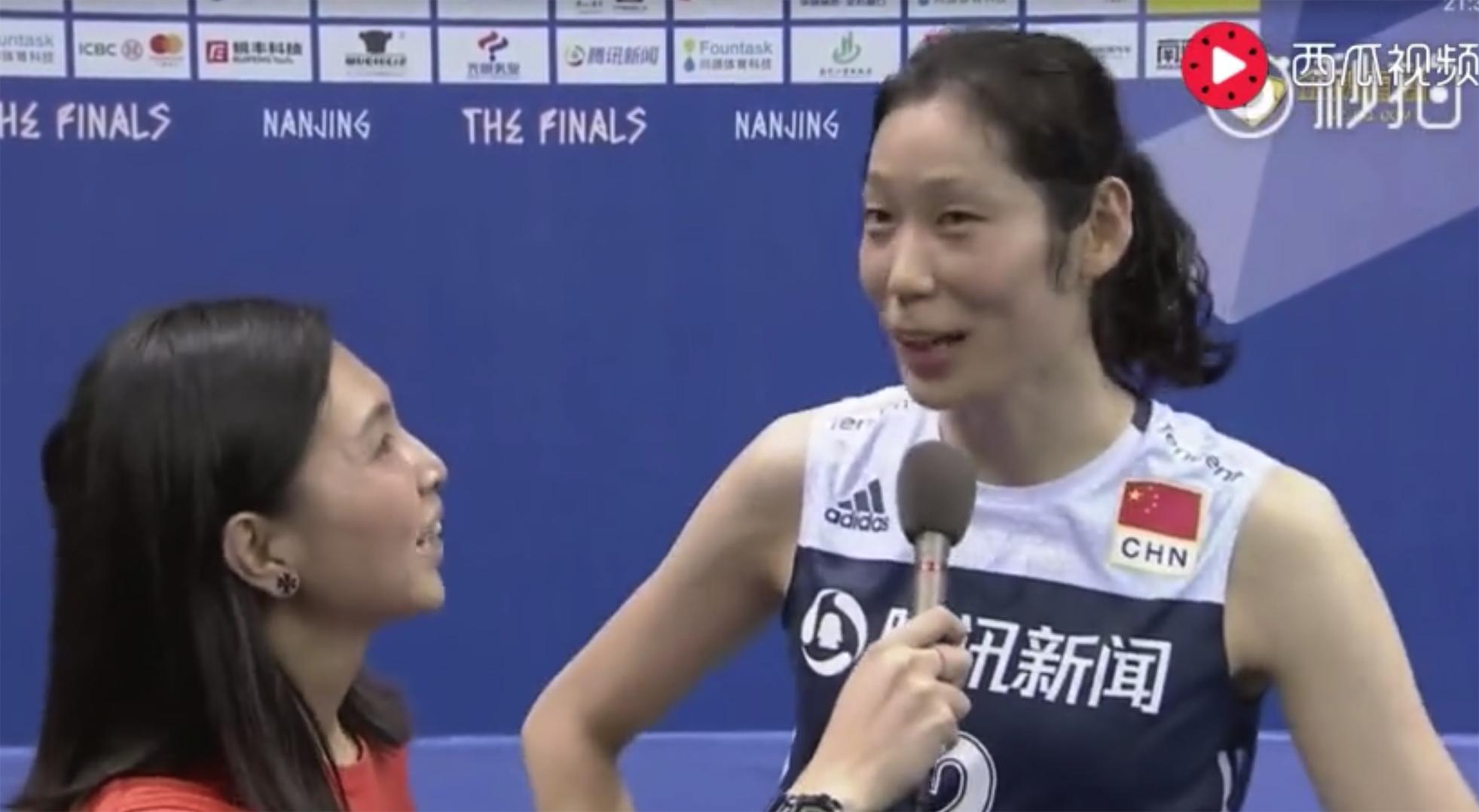 朱婷婷暴扣回击,朱婷用英语回答记者提问