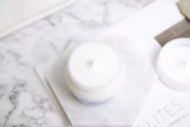 雷叔有货丨日本妹子用酸奶敷脸？效果竟然比敷100片面膜还好！