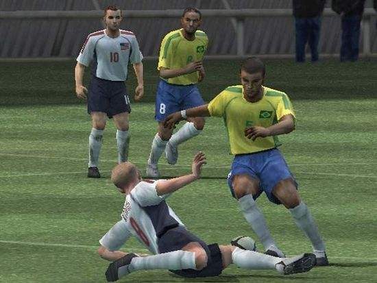 实况足球中国玩家,实况足球20年回顾