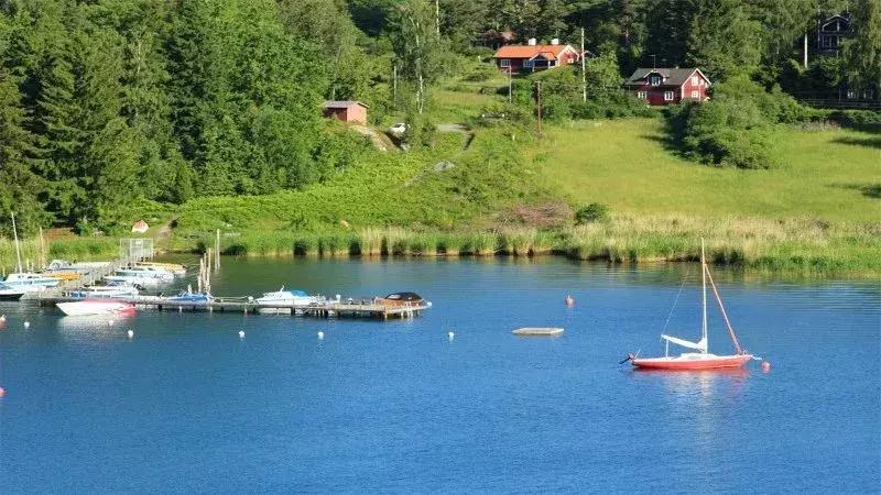 工资低于1万的人怎么生活,工资低于1000的人怎么生活