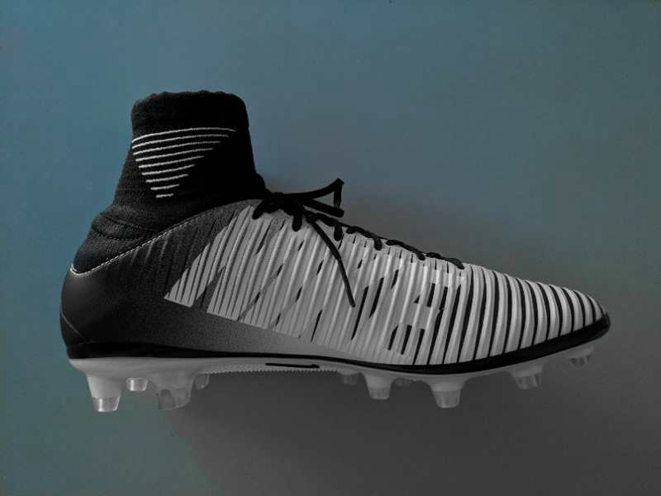 安踏enjoyz联名足球鞋,enjoyz足球鞋