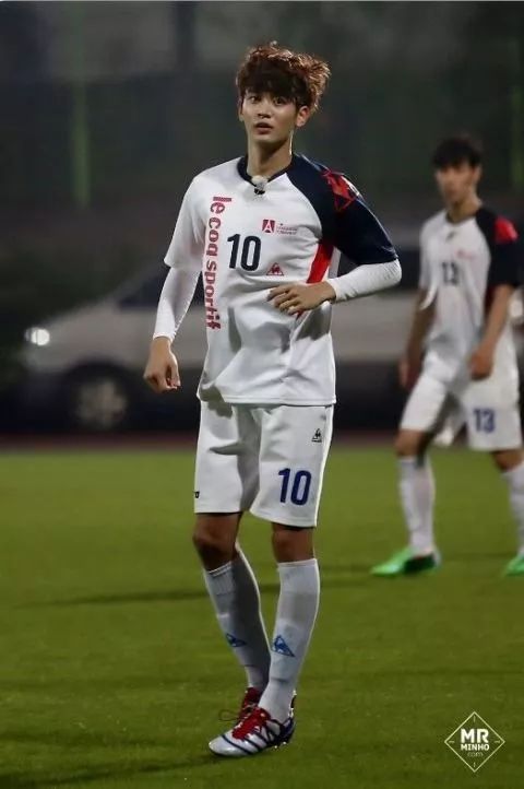 想和谁一起去鲁能看球,想和爱的人一起去看世界杯