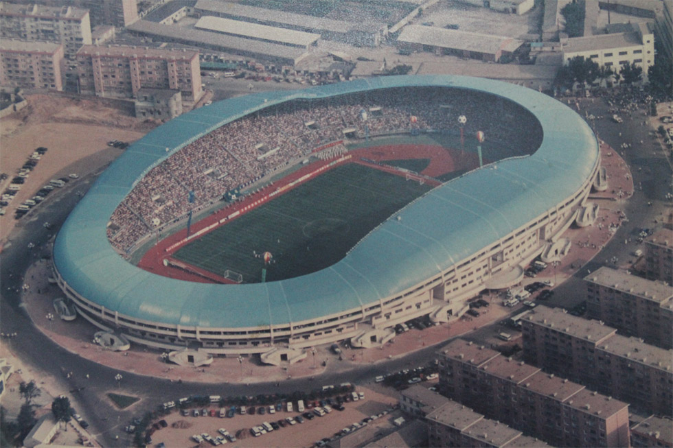 俄罗斯世界杯足球为什么是红色,2018年俄罗斯世界杯足球场