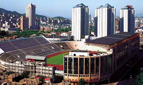 俄罗斯世界杯足球为什么是红色,2018年俄罗斯世界杯足球场