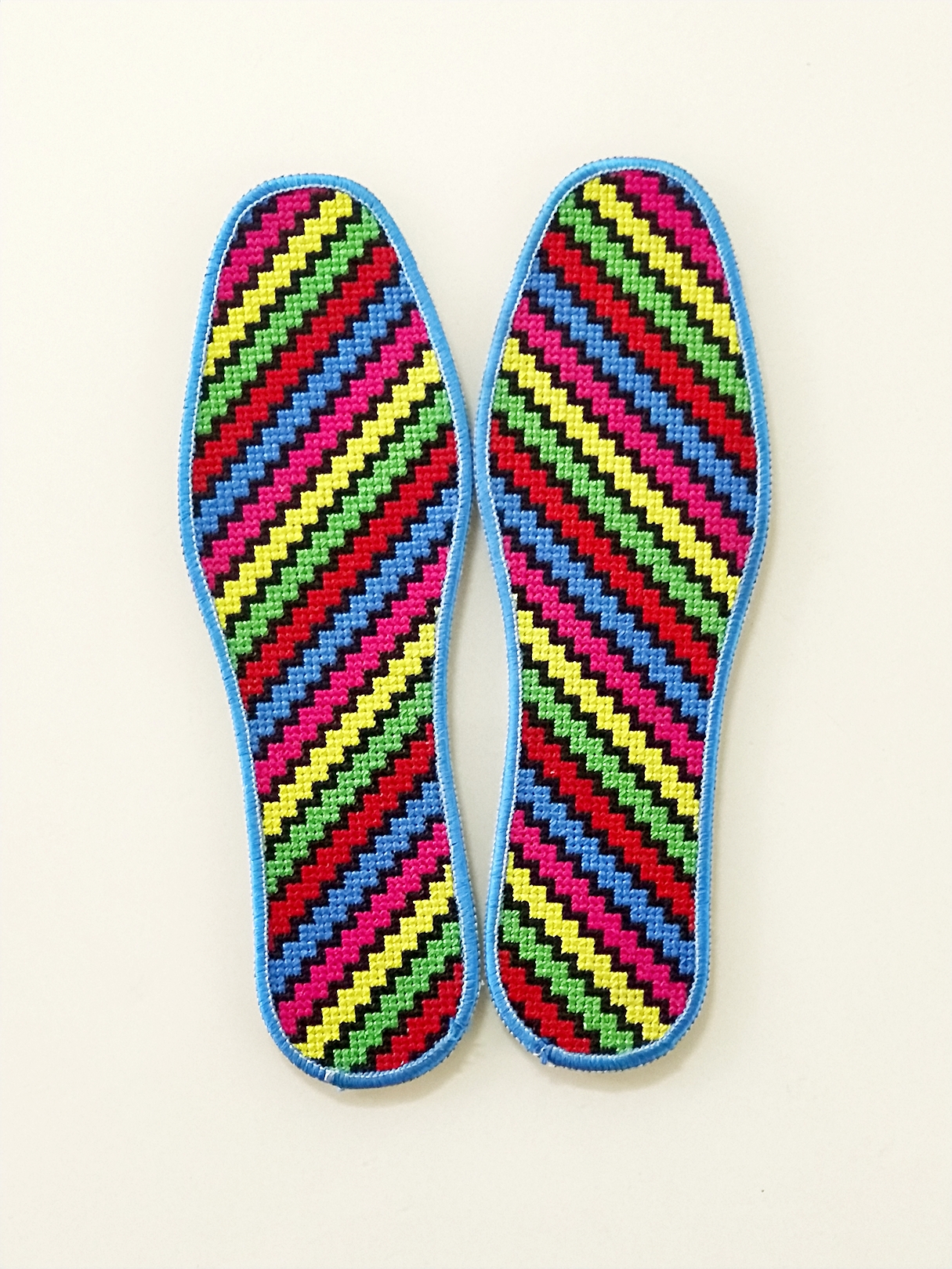 十字绣鞋垫花样图案大全新款,半成品十字绣鞋垫多少钱一双