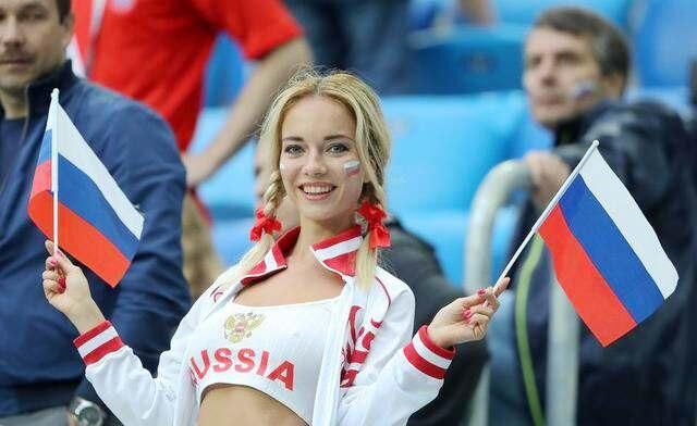 俄罗斯不慎自摆乌龙,俄罗斯对阵克罗地亚点球大战