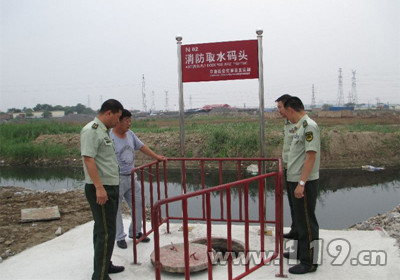 消防车行驶道路的高度、宽度、荷载、转弯半径及回车场的要求