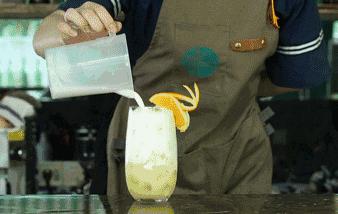 这该是佛山最独特的足球Pub,送完半打科罗娜还送鸡尾酒你点睇?