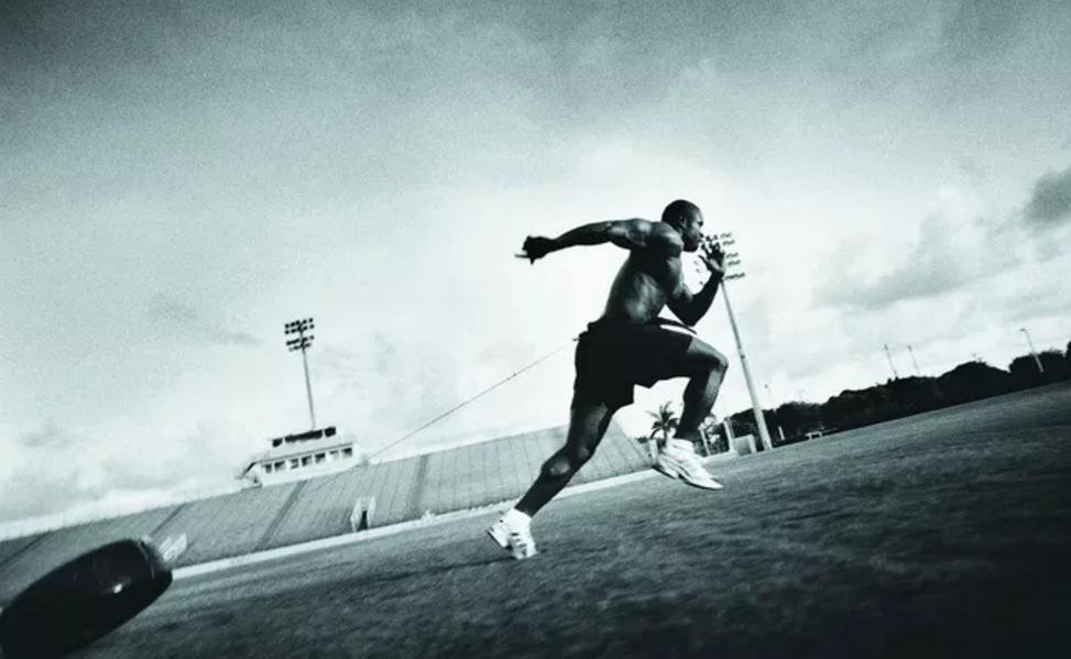 老婆，再让我给你买东西，先把它的slogen给我