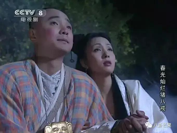 哈哈哈看徐峥的超话笑到头掉：哥哥头发都没了，他只有我们！