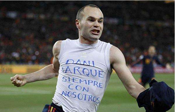 世界杯三连扑救,世界杯门将扑出点球