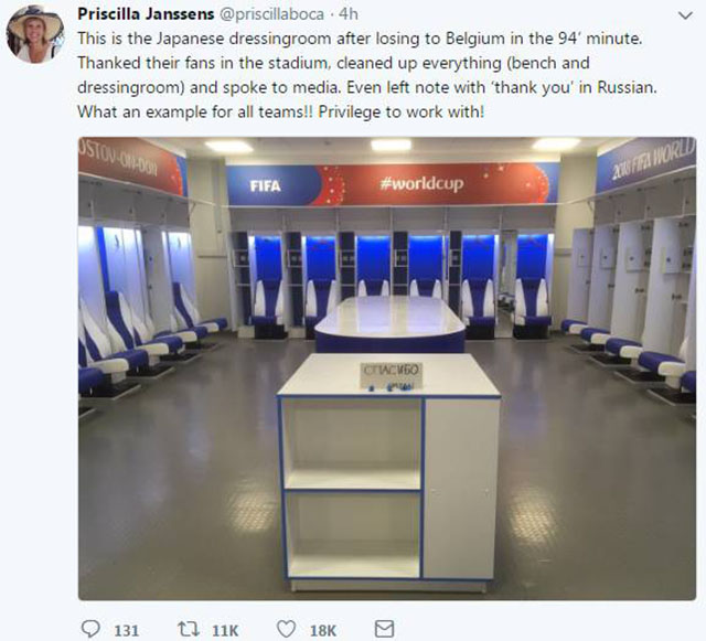 日本队赛后再次清理干净更衣室,日本球迷赛后含泪收拾看台垃圾