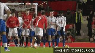 c罗的电梯球教学,c罗的落叶球绝技