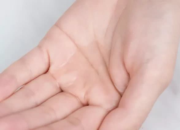 乐敦cc美白淡斑水,乐敦cc美白液祛红痘印吗