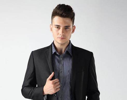 六月份桃花运爆棚的三大生肖,7月桃花遍地得异性青睐的3大生肖