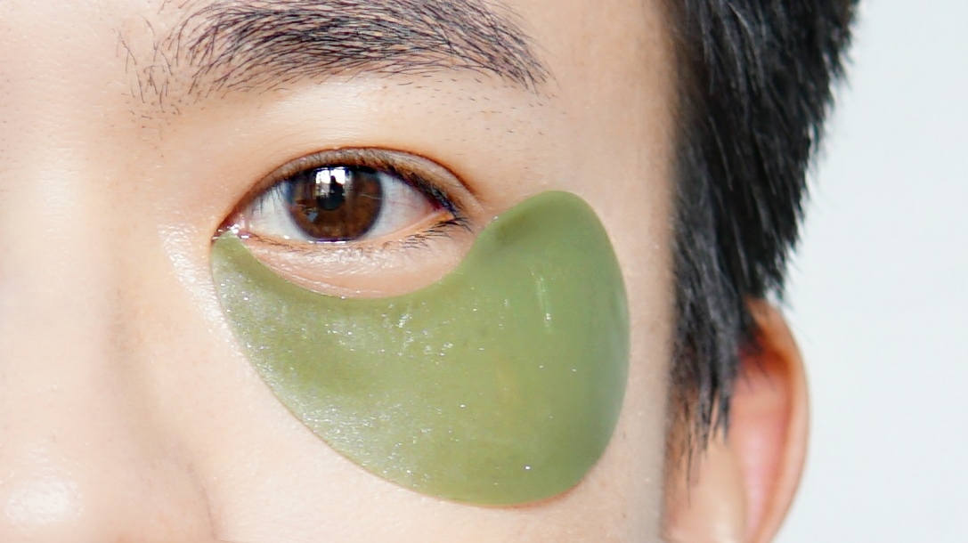 用了眼膜黑眼圈更重了,用了好多眼膜眼睛周围还是好干