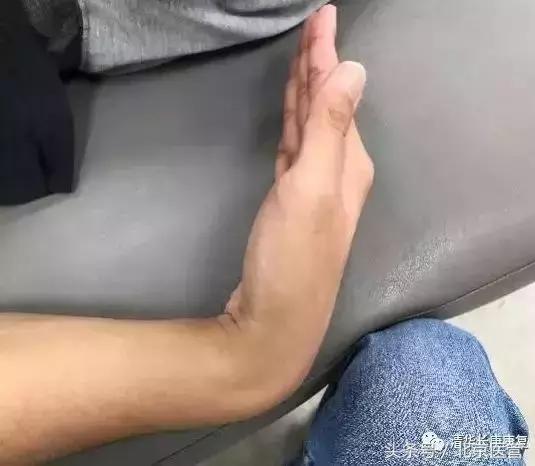 世界杯运动员损伤情况,世界杯球员受伤怎么处理