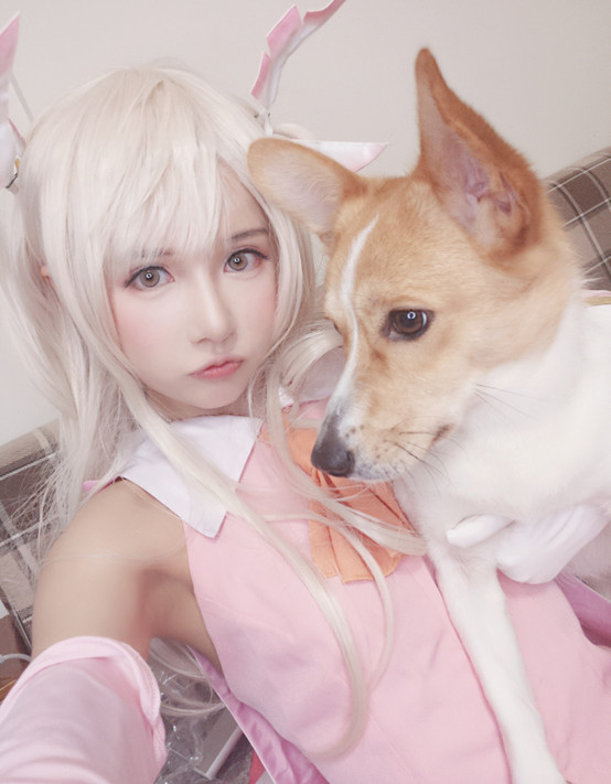 丸子带球去俄罗斯看世界杯，变身足球宝贝？网友：好大好大