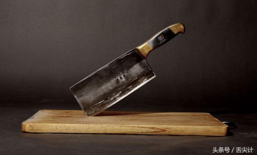厨师用什么菜刀锋利又耐用,为什么厨师喜欢用大菜刀